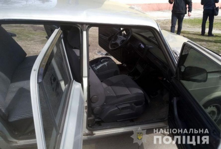 Спецназ в Мариуполе пошел на таран для задержания дуэта «сканировщиков» (ФОТО)