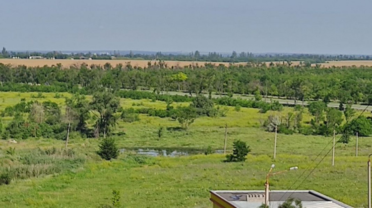 Мариупольцы жалуются на невыносимый запах воды в Приморском районе
