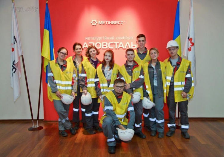 Студенты из Украины и Польши посмотрели на будни мариупольских металлургов (ФОТО)