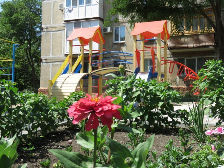 #ТутВарто бути кращими: в Мариуполе открыт прием заявок по проекту «Уютный двор»