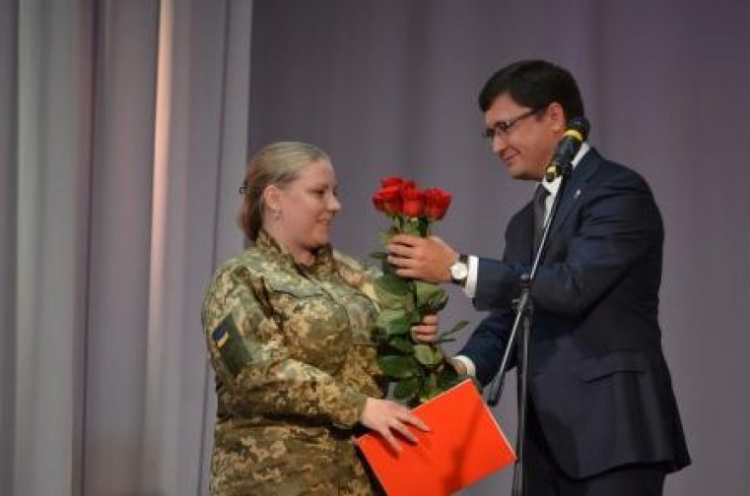 В Мариуполе поздравили защитников Украины