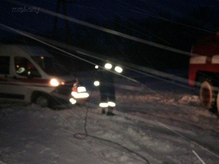 Погодный коллапс: слякоть и гололед оковали более 10 машин Донетчины (ФОТО)