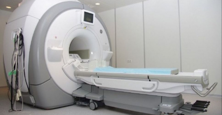 Мариупольской больнице передали компьютерный томограф