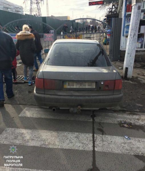 В Мариуполе эвакуировано 6 автомобилей за нарушение правил парковки (ФОТО)