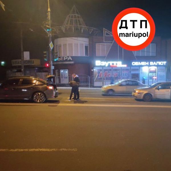 В Центральном районе Мариуполя произошло два ДТП