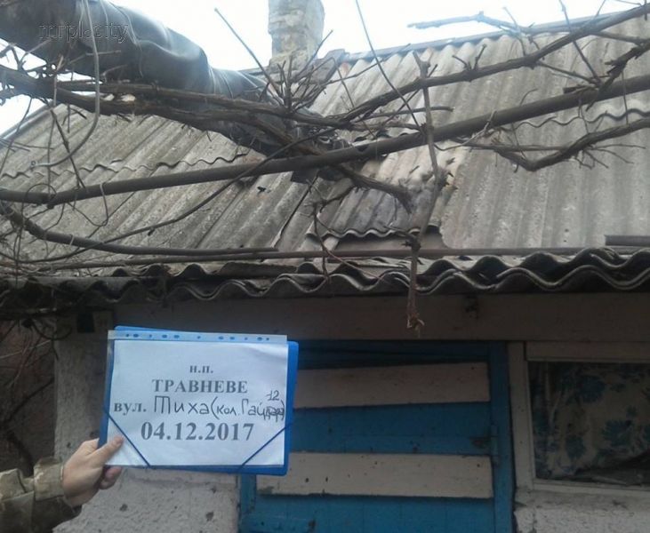 В сети появились фото последствий обстрела домов в Донецкой области (ФОТО)