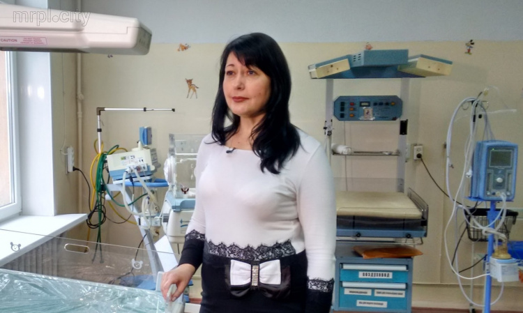 Мариупольская больница получила от благотворительного фонда кислородный концентратор для новорожденных  (ФОТО)
