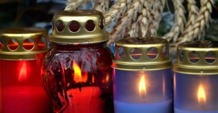 Мариуполь зажжет свечи в память о жертвах голодоморов