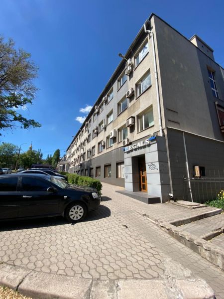 Здание делового центра в Мариуполе продают по сниженной цене