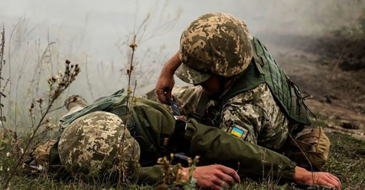 Украинский военный травмировался в результате обстрелов на Донбассе