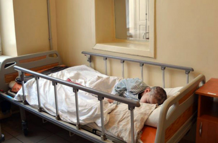 Полицейские Донецкой области забрали из неблагополучной семьи двоих детей