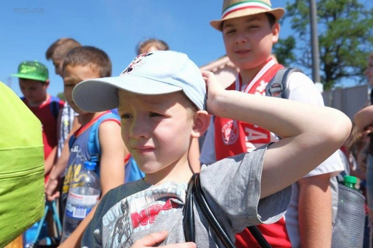 В Одессе оздоровятся 60 мариупольских детей (ФОТО)