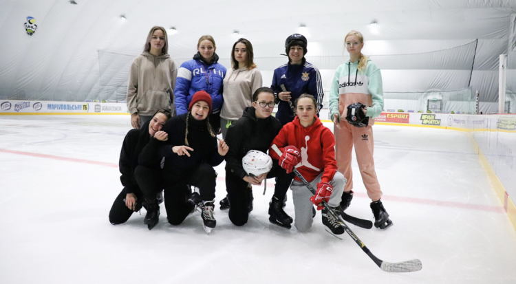Развитие женского хоккея в Украине начнется в Мариуполе
