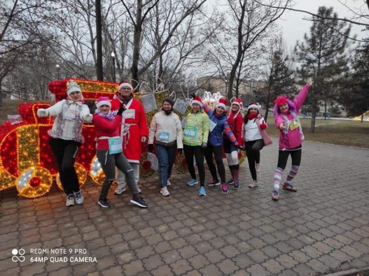 «Happy new Run»: в Мариуполе прошел новогодний онлайн-забег
