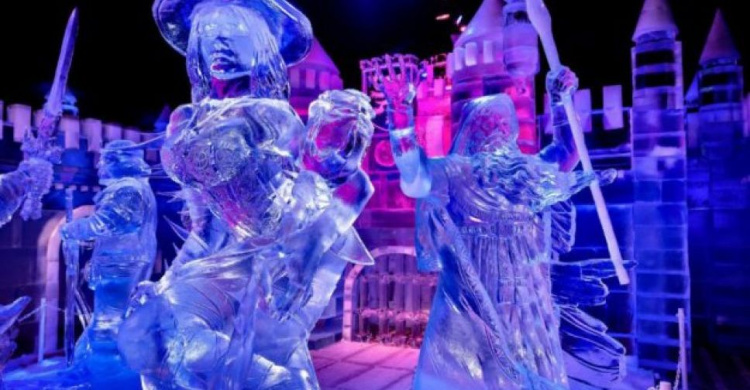 Мариупольцев ждет сказочное шоу ледяных скульптур
