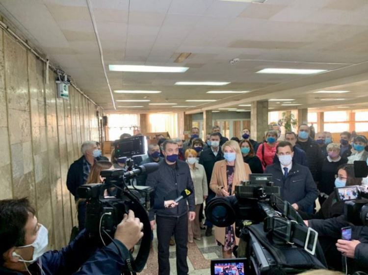 Новоизбранный депутатский корпус в Мариуполе не может приступить к работе из-за блокировки работы ТИК – Степан Махсма