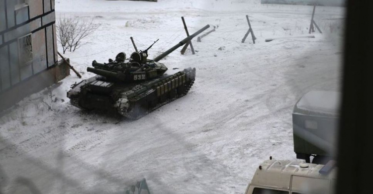 ОБСЕ: боевики стягивают танки и гаубицы на Донбасс