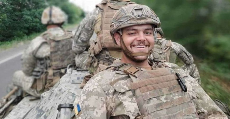 Влюбленный в украинку британец из ВСУ рассказал о боях за Мариуполь