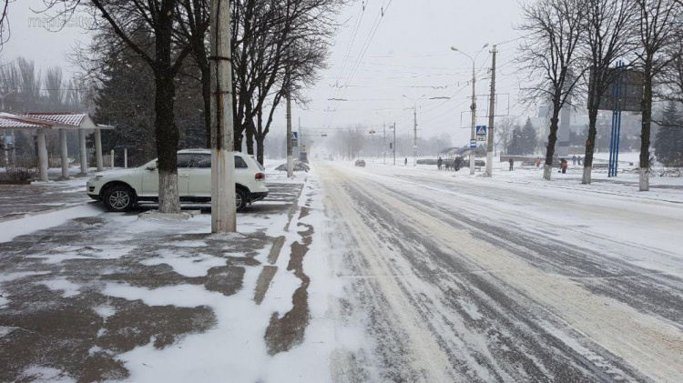  Мариуполь с ветром прочувствует -15 градусов мороза. Улицы укрыл снег (ФОТОФАКТ)