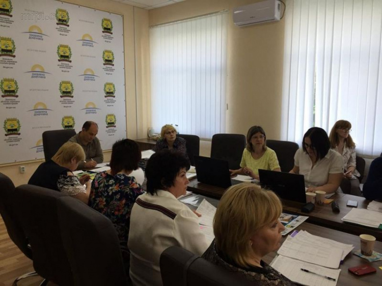 Донецкие куркули представили на конкурс более 80-ти новых бизнес-проектов (ФОТО)