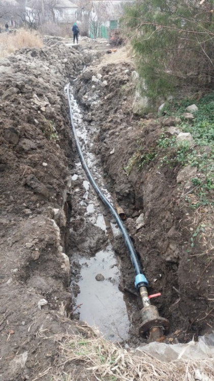 При поддержке ЮНИСЕФ в Мариуполе поменяли аварийный участок водопровода