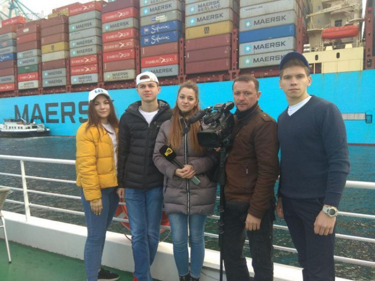 Мариупольские студенты побывали в крупнейшем в Европе порту и посетили Амстердам (ФОТО+ВИДЕО)
