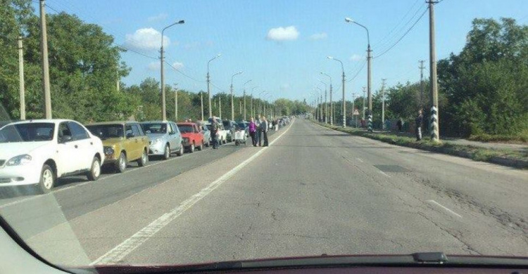 Жителей Донецкой области неоправданно долго держат на посту «ДНР»