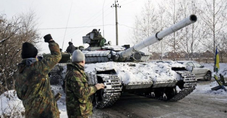 Боевики открыли огонь на Донбассе, ранен украинский воин