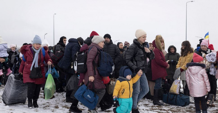 Беженцев из Украины принимают в Чехии: какая помощь доступна?
