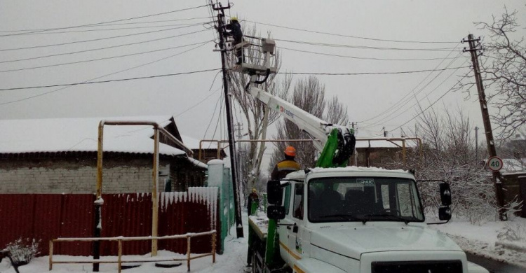 В Мариуполе восстановили электроснабжение более 14 тысячам абонентов, обесточенным из-за непогоды