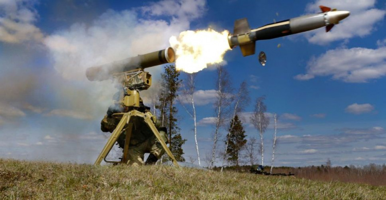 В Донбассе боевики применяют управляемые ракеты: четыре украинских бойца ранены, один погиб
