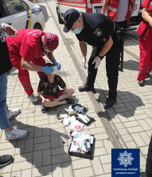 В центре Мариуполя в ДТП пострадал ребенок. Дорожное движение осложнено (ДОПОЛНЕНО)