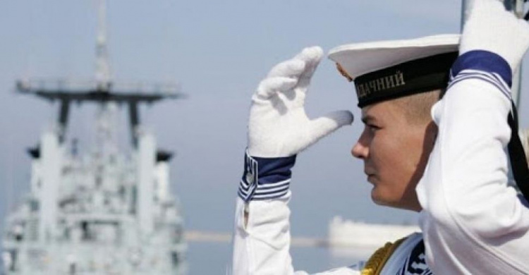 Мариупольские моряки снова начали получать паспорта: морские сервисные центры возобновили работу