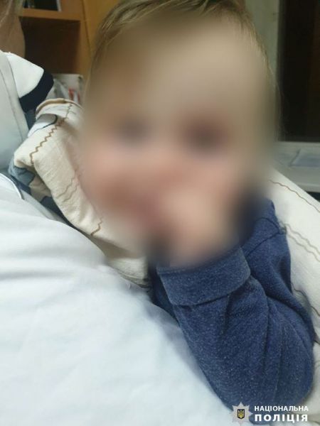 Нетрезвая и агрессивная: у мариупольчанки забрали 7-месячного ребенка (ФОТО)