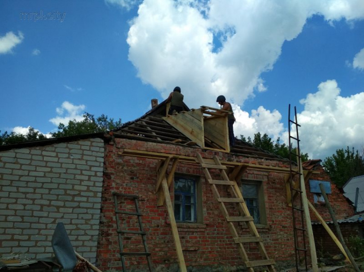У фронта в Донецкой области спасатели восстановили 470 разрушенных обстрелами домов (ФОТО)