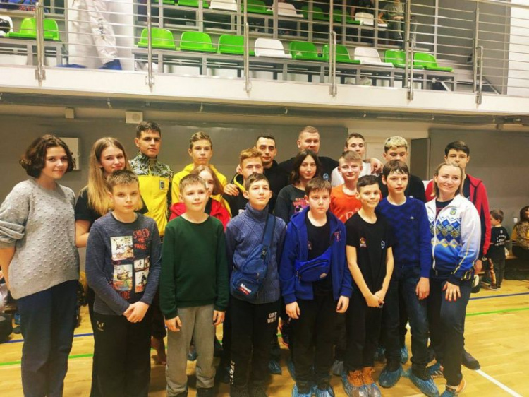 Мариупольские тхэквондисты привезли серебро и бронзу с Чемпионата Украины