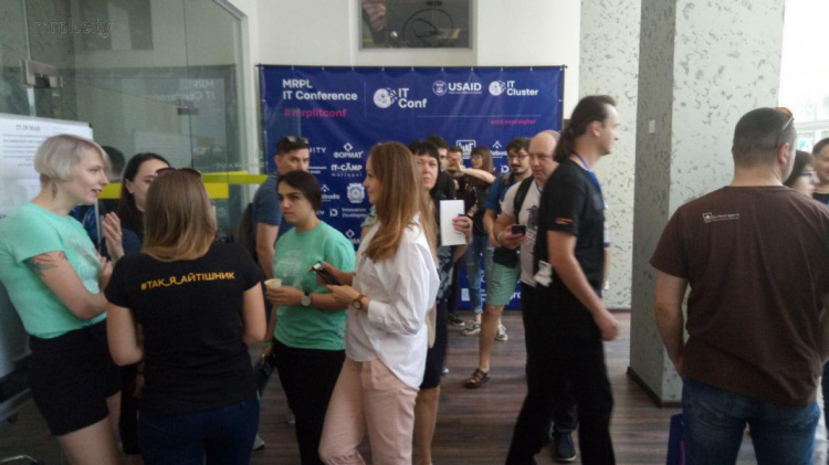 В Мариуполе проходит масштабная IT-конференция (ФОТО+ВИДЕО)
