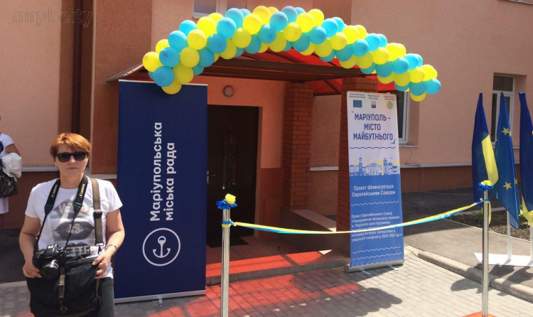 Первое в Украине социальное общежитие для переселенцев открыли в Мариуполе (ФОТО+ВИДЕО)