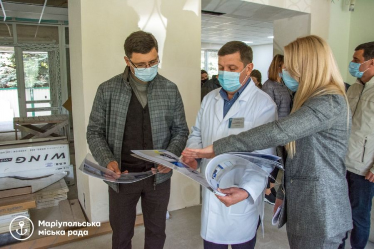 В Мариуполе капитально отремонтируют амбулаторию. Стоимость ремонта более 27 млн гривен (ФОТО)
