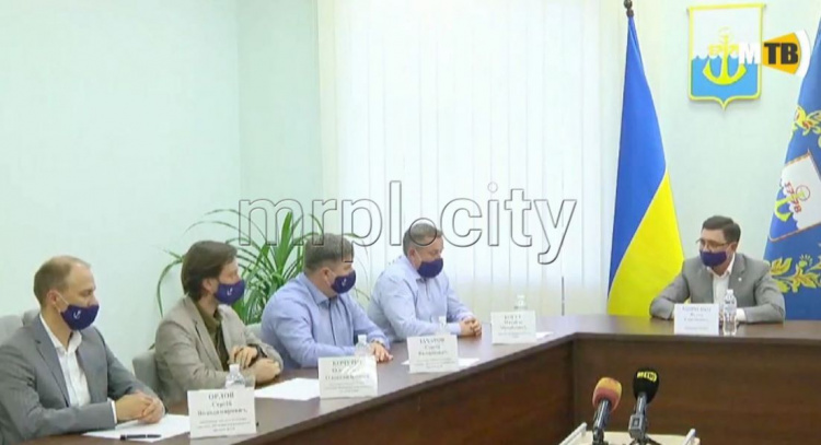 «Расслабились все»: Вадим Бойченко отчитал своих замов за карантин в Мариуполе