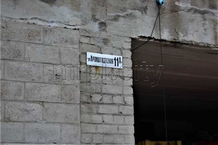 Обновление ДЮСШ №2 в Мариуполе: что происходит за высоким забором