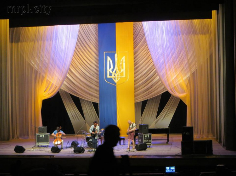 Поэт мариупольского проекта «ПО ЖИВОМУ» выступил на Первом всеукраинском фестивале 