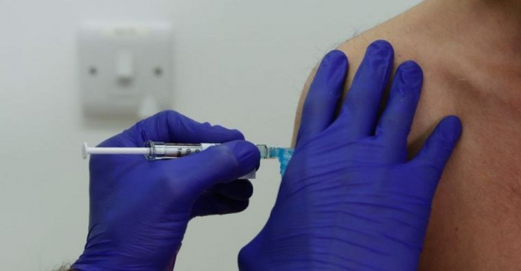 Второй этап вакцинации от COVID-19: на Донетчине планируют привить 10 тысяч жителей