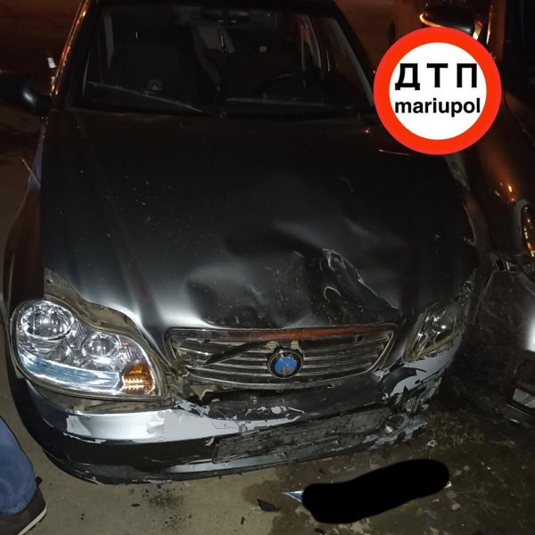 Пассажирка легкового авто пострадала в ДТП в Мариуполе