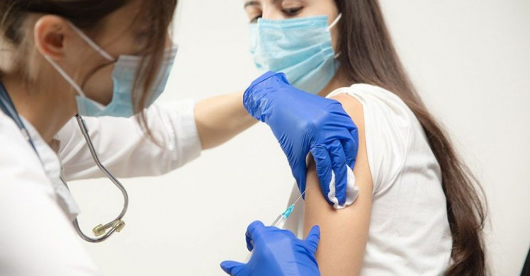 Минздрав Украины дал разъяснения касательно вакцинации подростков от COVID-19