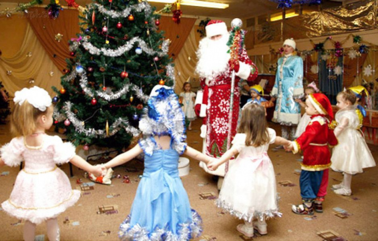 Юных принцев и принцесс ждет новогоднее шоу в Мариуполе