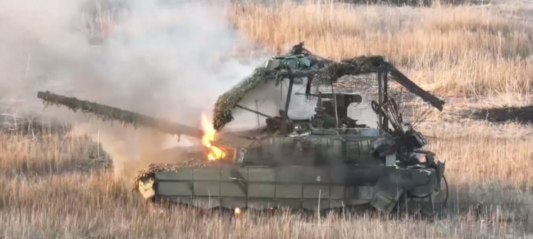 ЗСУ рознесли російський новітній танк всього однією гранатою