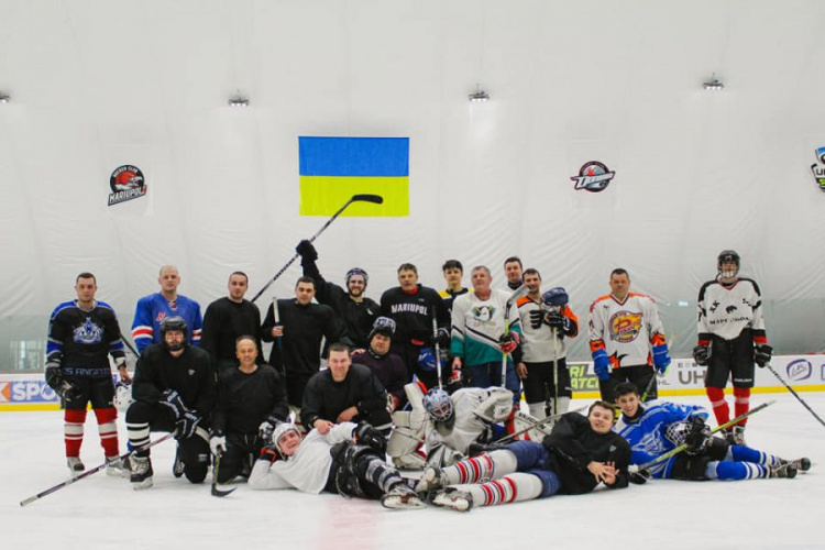 Большой хоккей в Мариуполе: год назад открыли ледовую арену Mariupol Ice Center