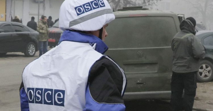 Под Мариуполем и в Донецке сотрудники ОБСЕ столкнулись с противодействием