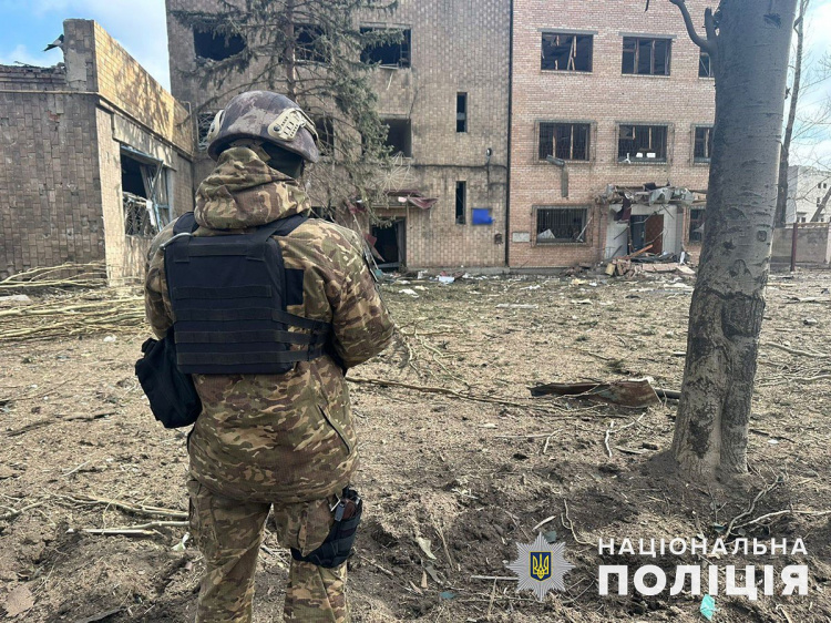 За добу росіяни поранили дев’ятьох мирних жителів Донеччини – подробиці